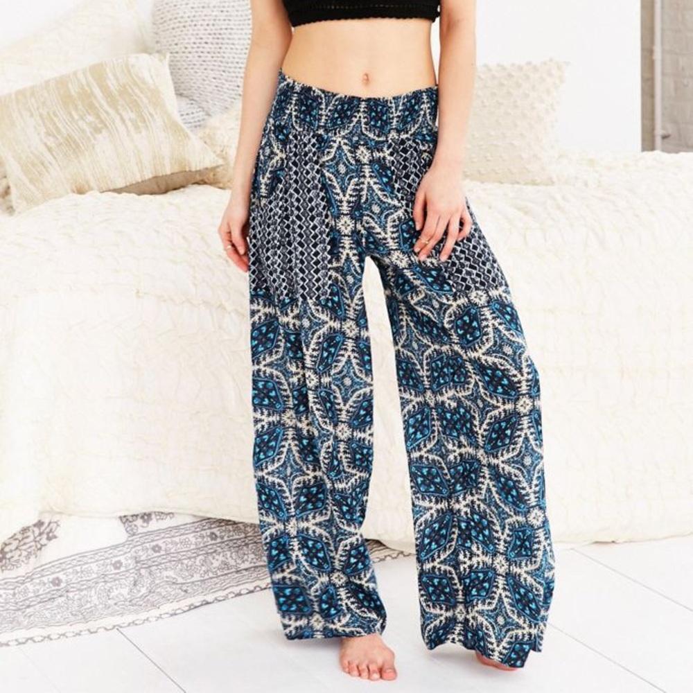 Urban Outfitters BDG Double Pocket Wide-Leg Pant